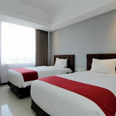 The Sun Hotel Madiun Luaran gambar