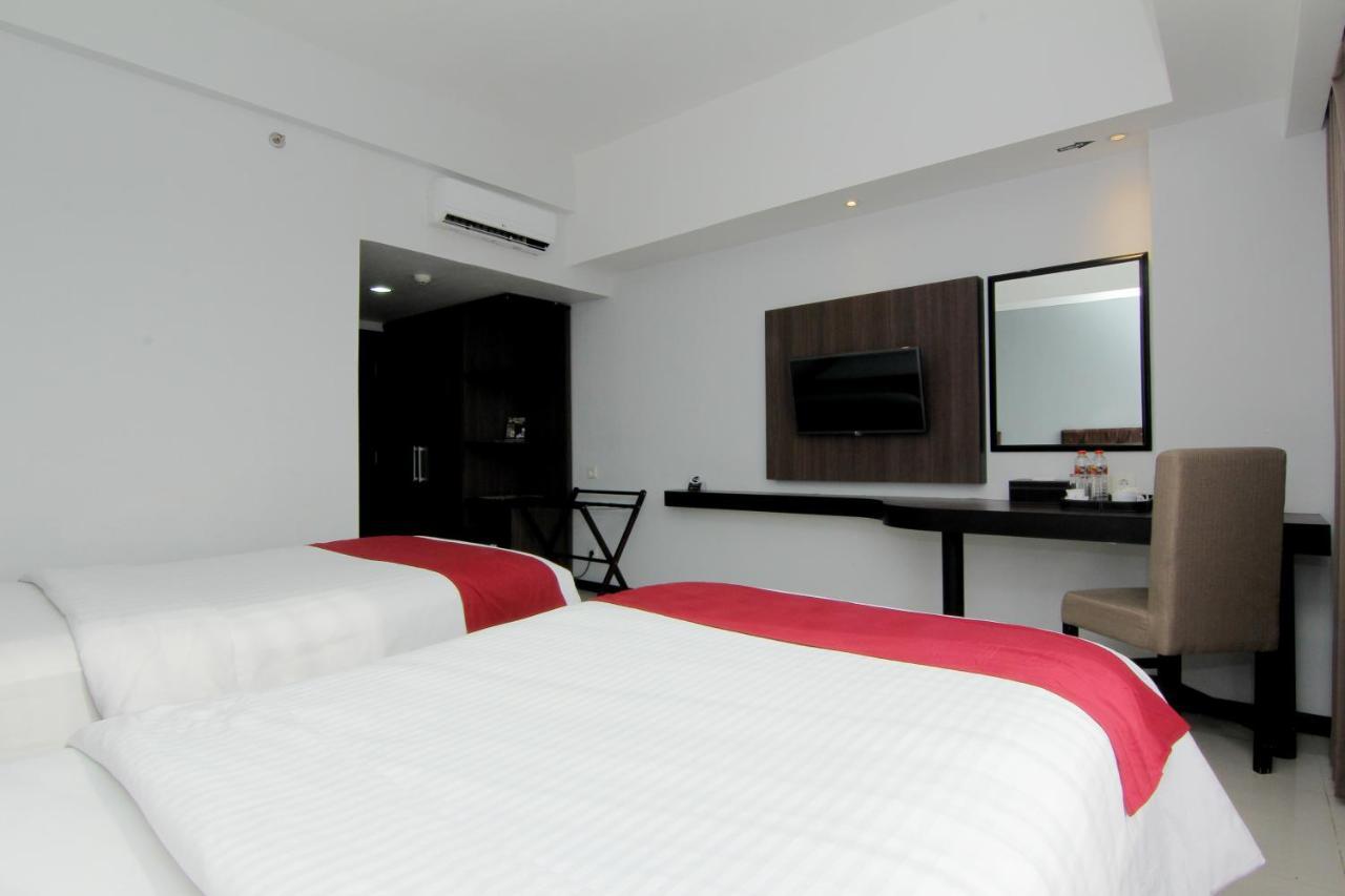 The Sun Hotel Madiun Luaran gambar