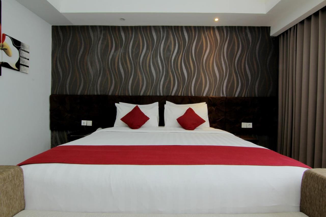 The Sun Hotel Madiun Luaran gambar