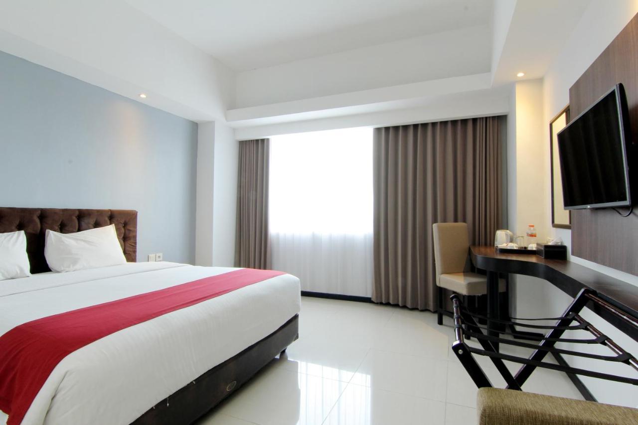 The Sun Hotel Madiun Luaran gambar