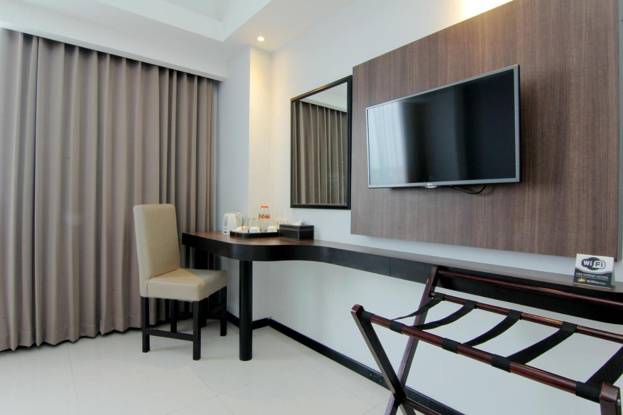The Sun Hotel Madiun Luaran gambar