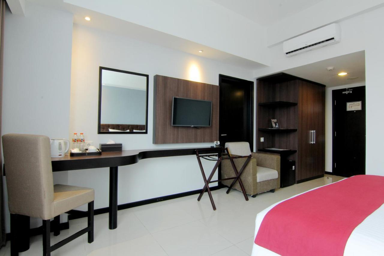 The Sun Hotel Madiun Luaran gambar