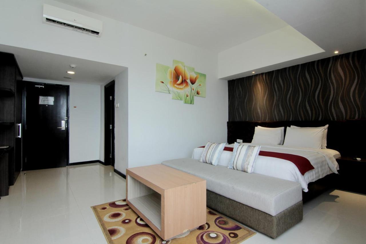 The Sun Hotel Madiun Luaran gambar