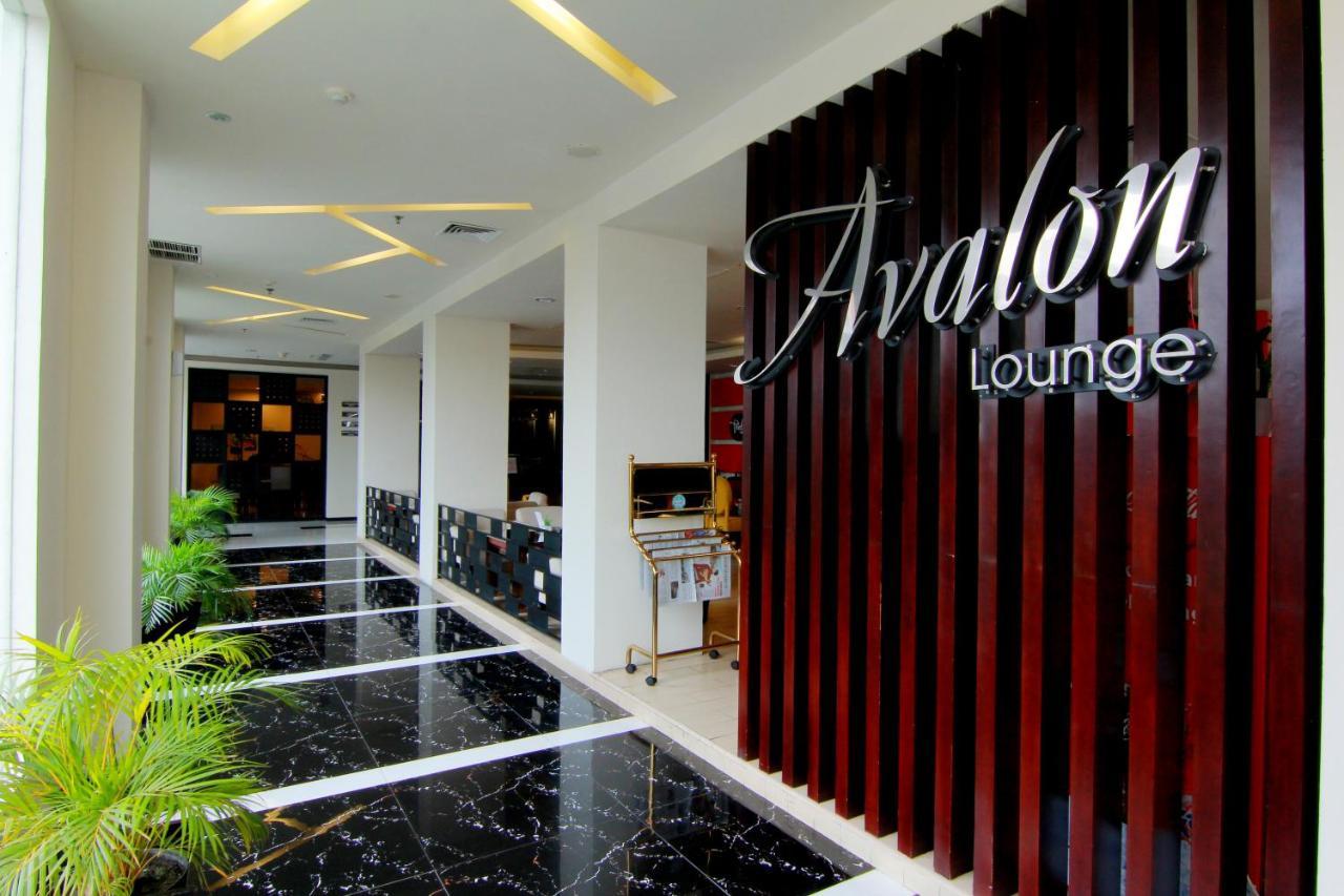 The Sun Hotel Madiun Luaran gambar