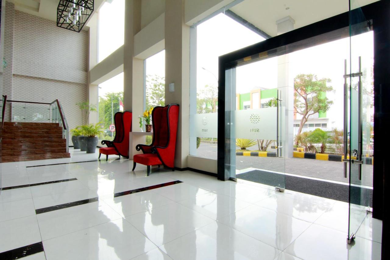 The Sun Hotel Madiun Luaran gambar